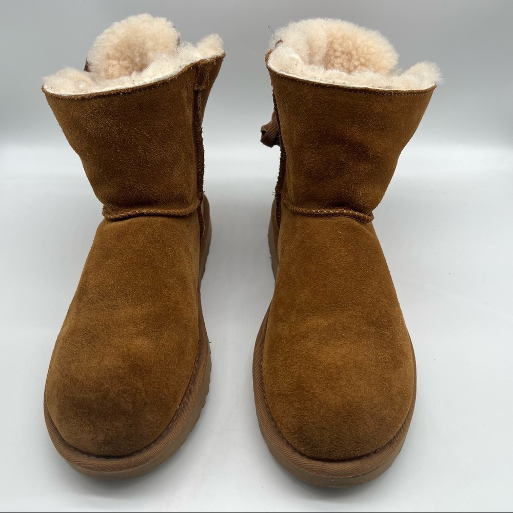 UGG Mini Bailey Bow Size 8W - Picture 2 of 7